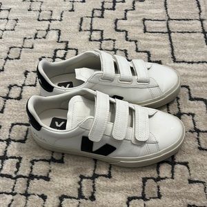 Black and White Veja Recife